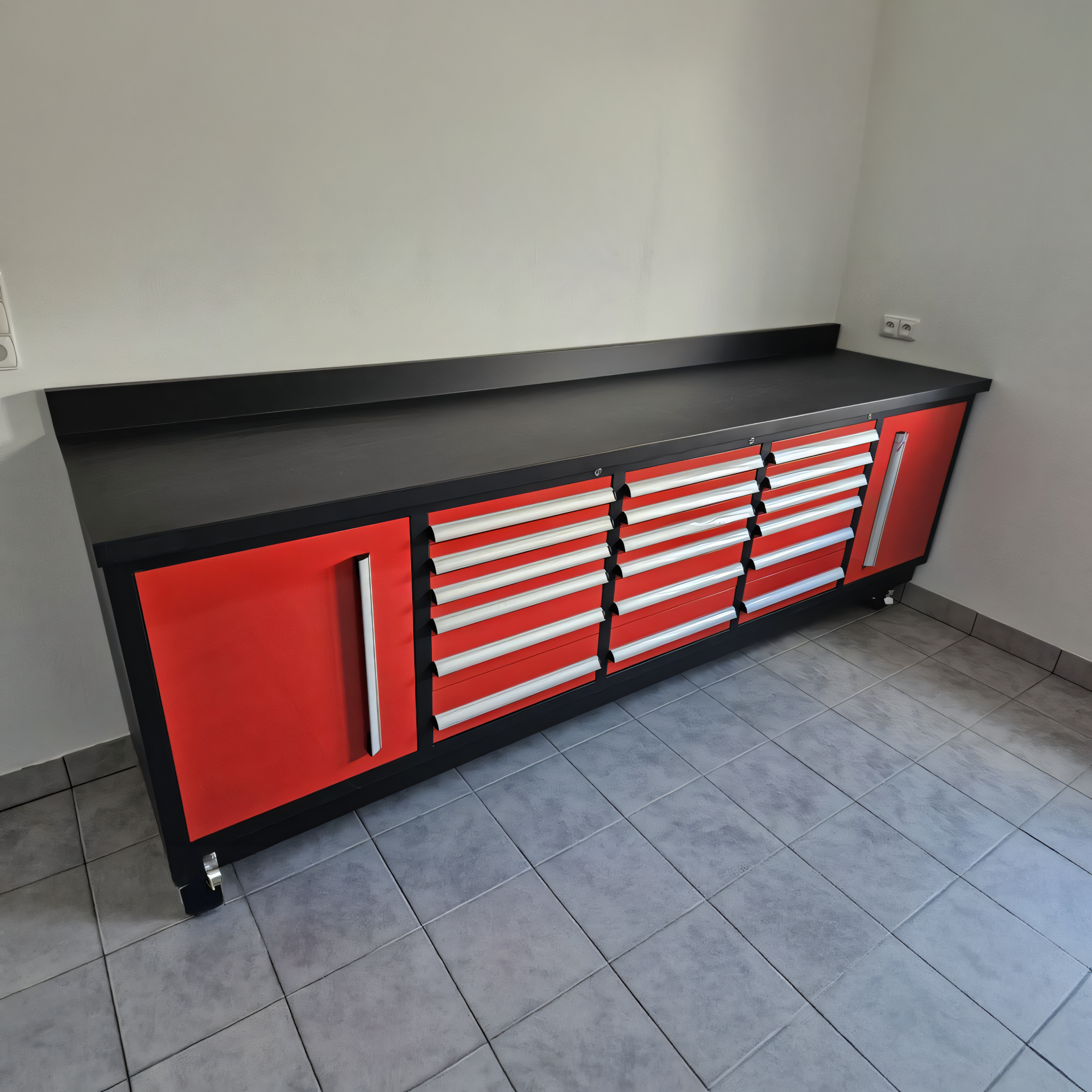 Profi Werkbank 285 cm mit 18 Schubladen – Rot