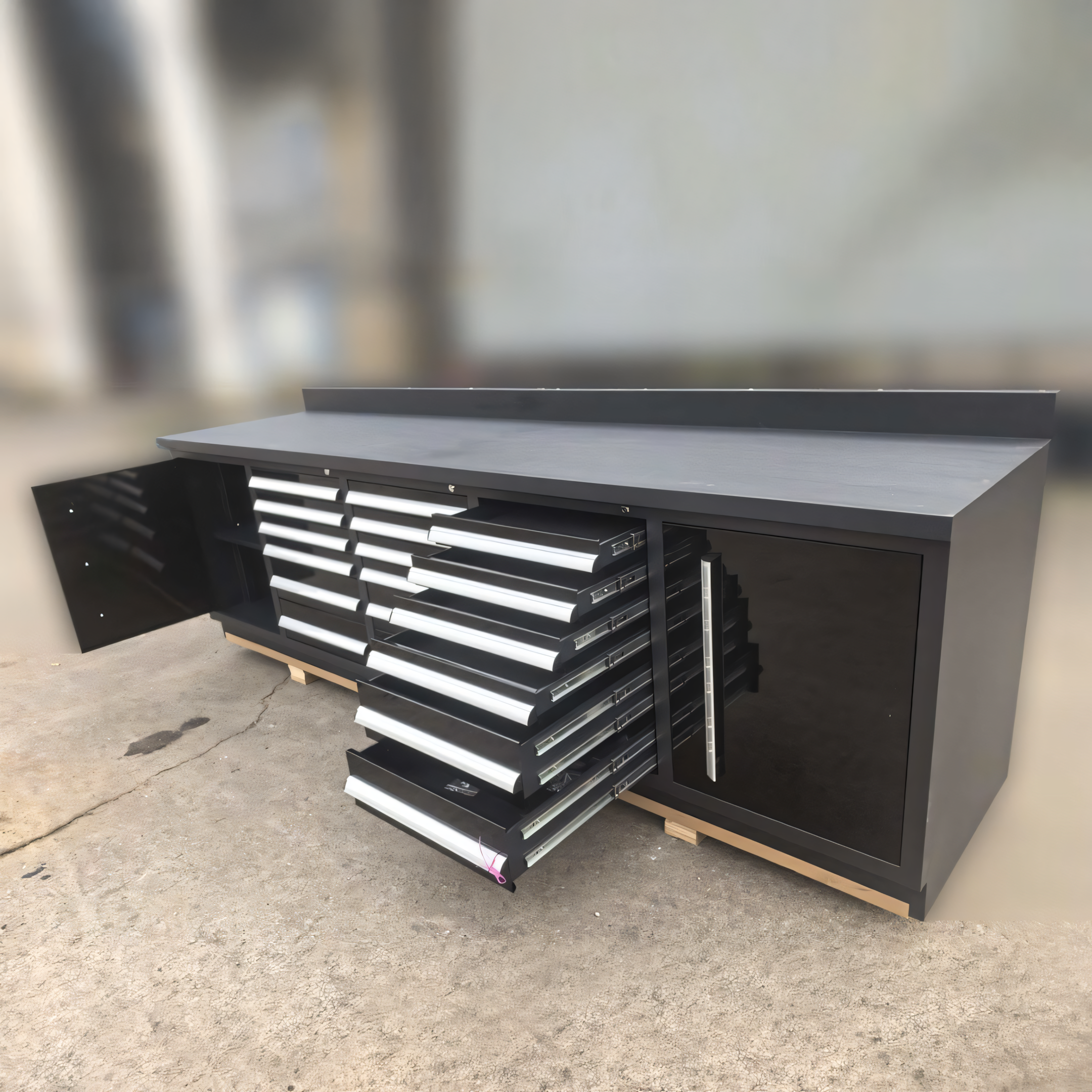 Werkbank – 18 – Schwarz